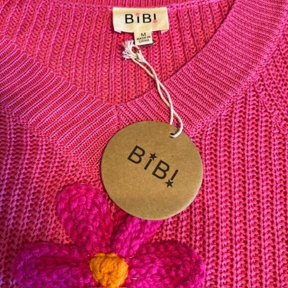 NWT BiBi Floral Top - Picture 3 of 3